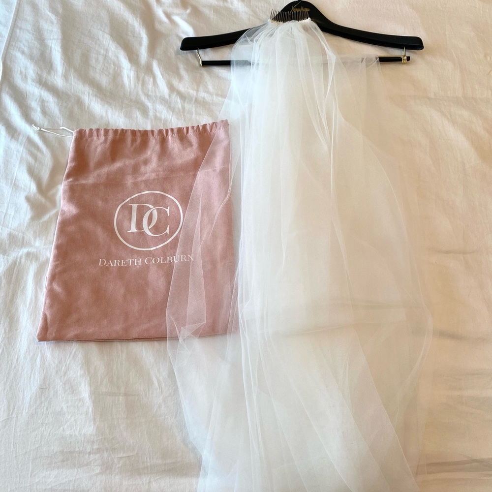 Dareth Colburn Barely There Veil